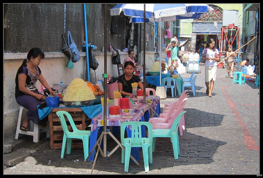 2011_04_24_04_23-border.jpg (222 KB)