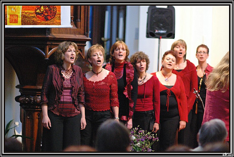 chorale2007-05-11_20-45-20-border.jpg (137 KB)