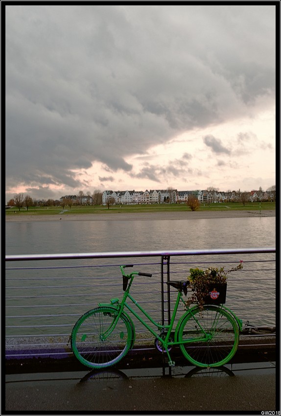 18-12-03_17_30-border.jpg
