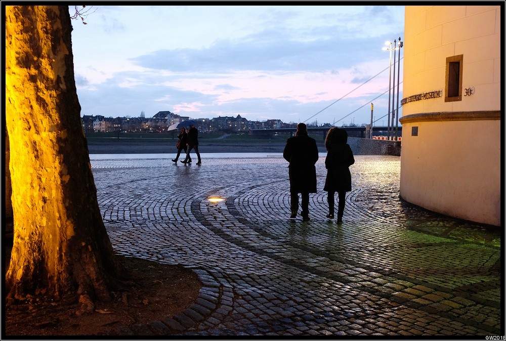 18-12-03_17_42-border.jpg