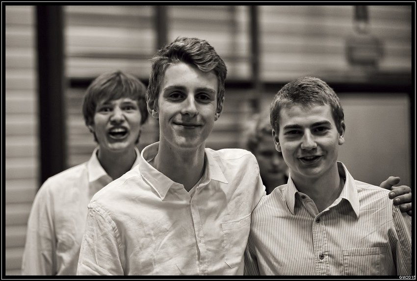 20150430_185339-border.jpg (103 KB)