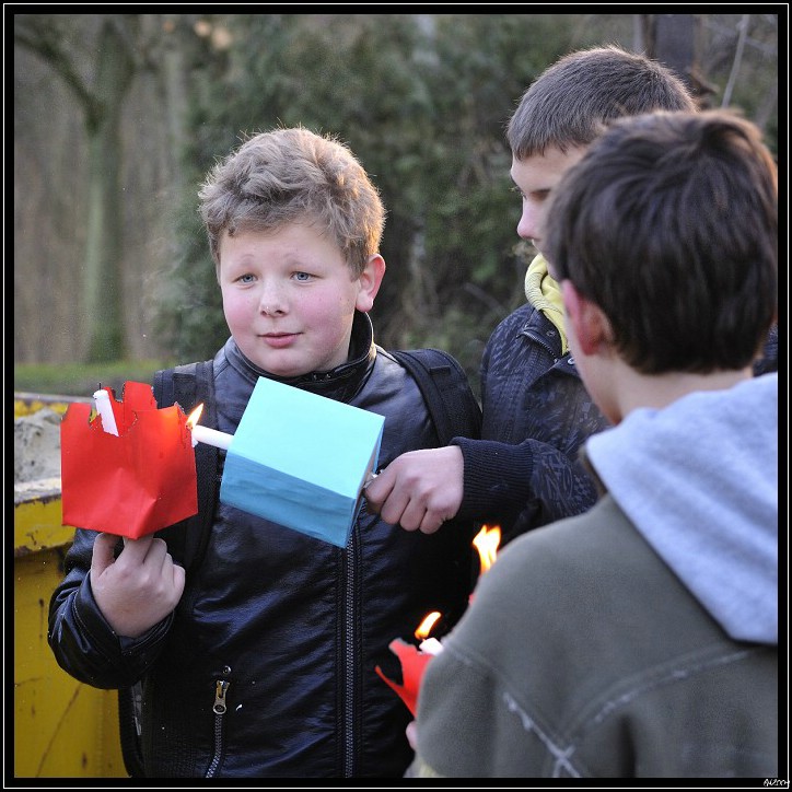 2009_12_15_15_55-border.jpg (130 KB)