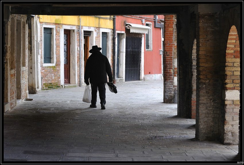 20100216_142053-border.jpg (140 KB)